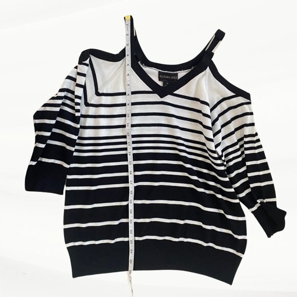 FLAWED Allegra Gold Striped Cold Shoulder Sweater Top, Size XL - Picture 9 of 14